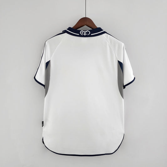 Real Madrid 2000/01 Home Retro Jersey