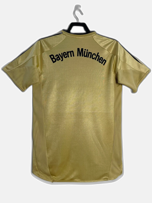 Bayern Munich 2003/04 Away Jersey - Retro Version