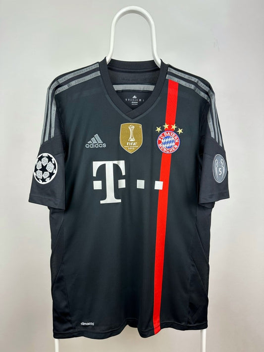 FC Bayern Munich 2014/15 Away Jersey - Mario Götze