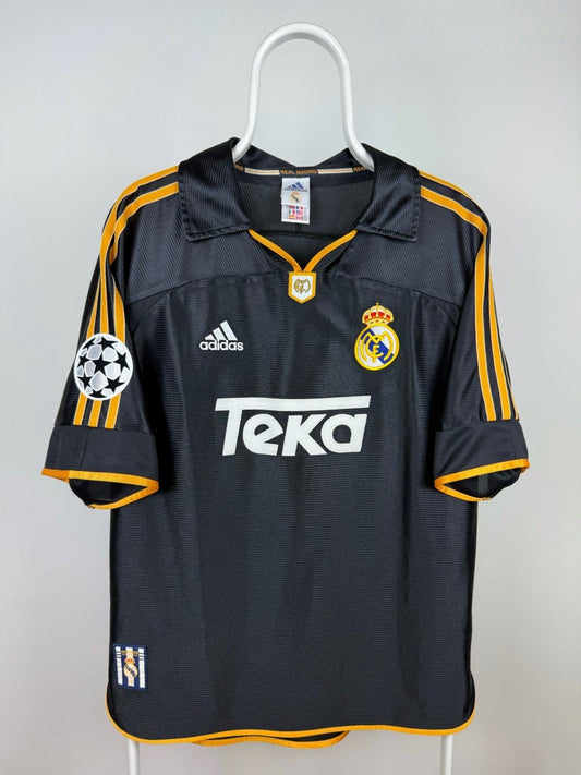Real Madrid 1999/01 Away Jersey - Raul Gonzalez
