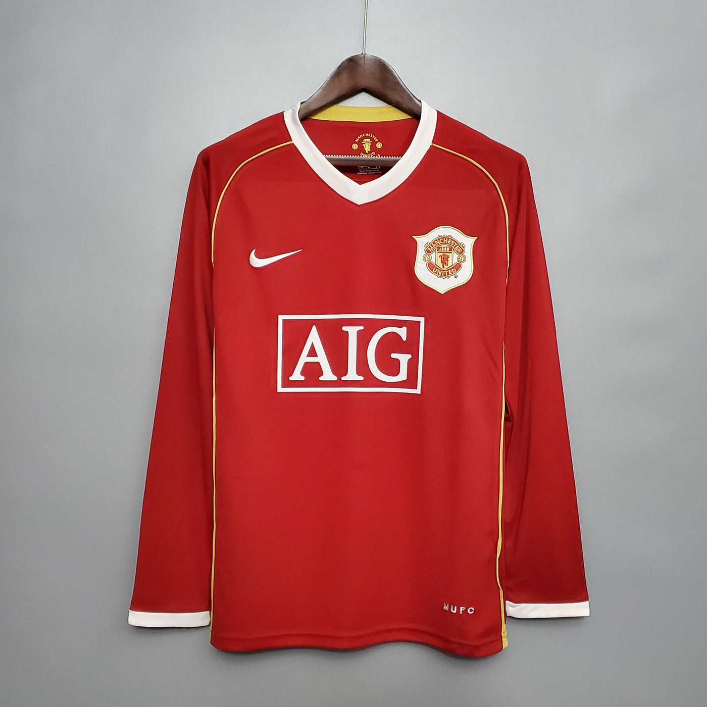 Manchester United 2006/07 Home Retro Jersey - Long Sleeve