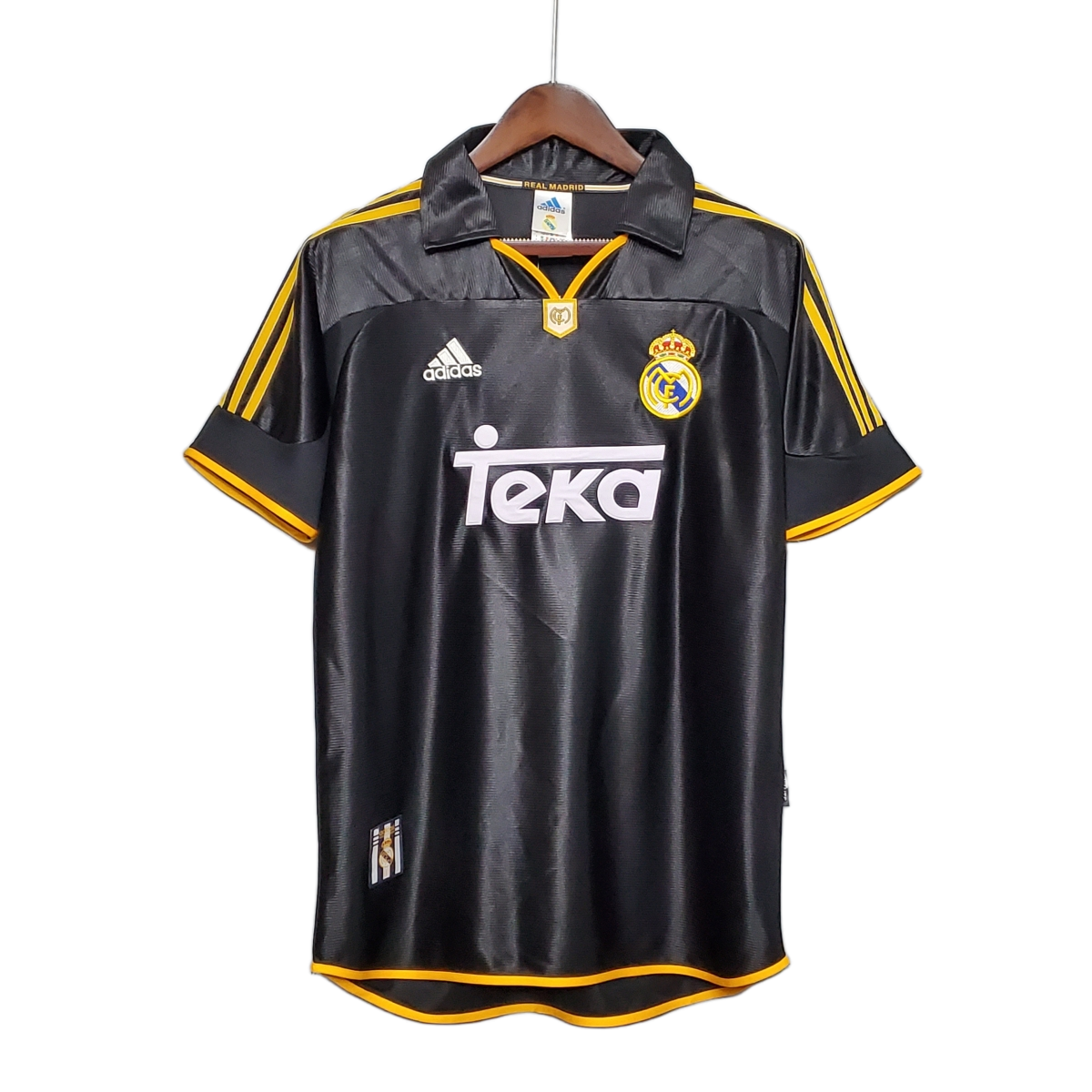 Real Madrid 1999/00 Third Jersey – Retro Version – Black