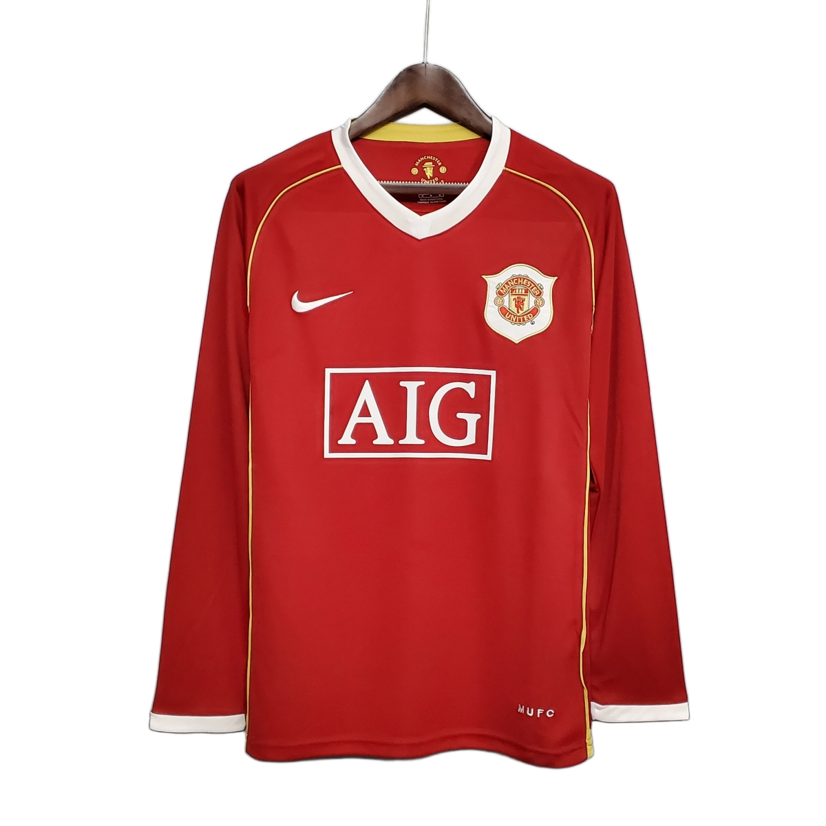 Manchester United 2006/07 Home Jersey – Long Sleeve – Retro Version