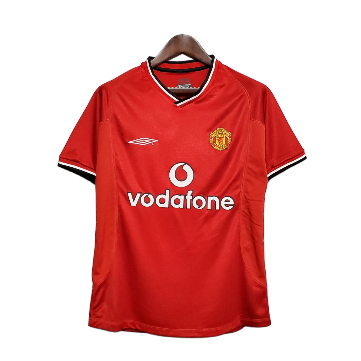 Manchester United 2000/01 Home Jersey – Retro Version