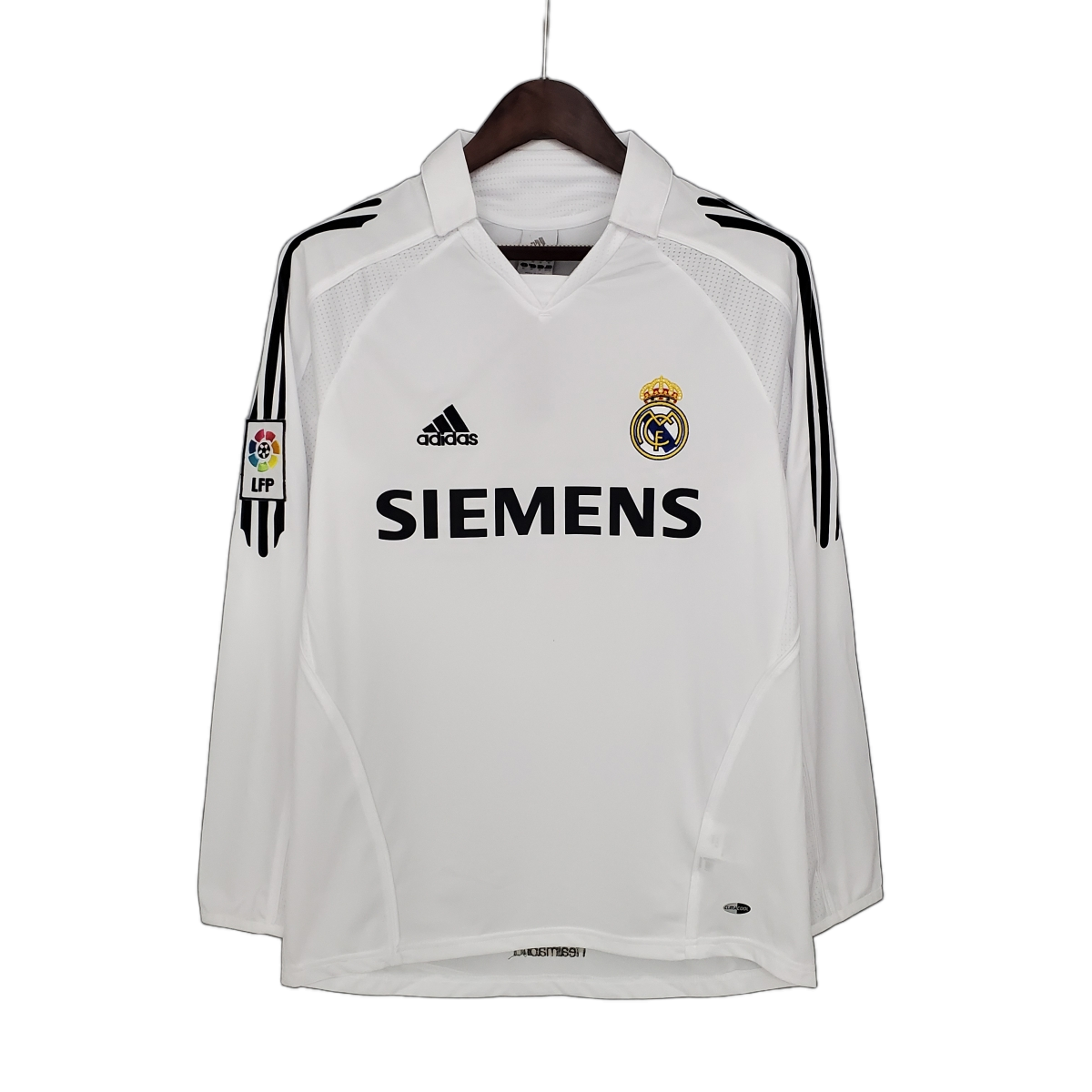 Real Madrid 2005/06 Home Jersey – Long Sleeve – Retro Version