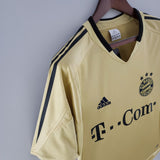 Bayern Munich 2004/05 Away Jersey – Retro Version