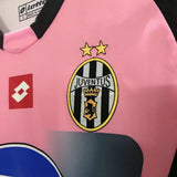 Juventus 2002/03 Goalkeeper Jersey – Retro Version – Pink