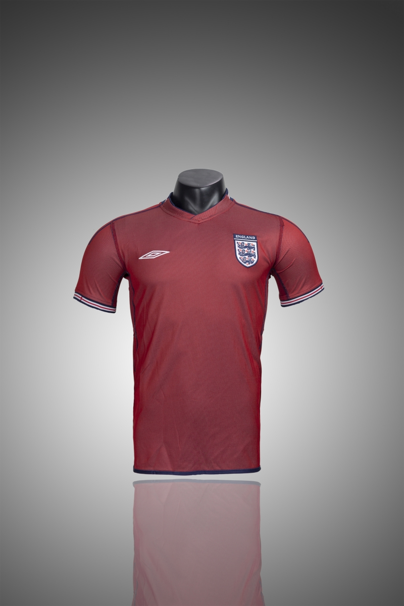 England 2002 Away Jersey – Retro Version – Red/Navy