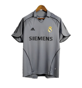 Real Madrid 2005/06 Third Jersey – Retro Version – Grey