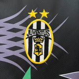 Juventus 2001/02 Goalkeeper Jersey – Retro Version – Black