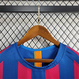 FC Barcelona 2005/06 Home Jersey – Retro Version
