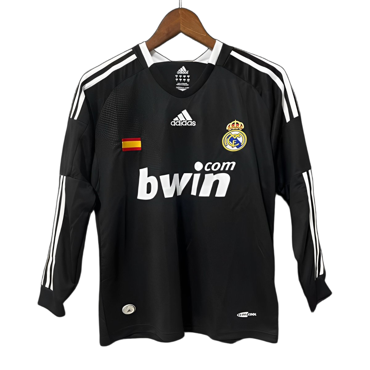 Real Madrid 2008/09 Third Jersey – Long Sleeve – Retro Version – Black