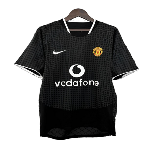 Manchester United 2003/05 Away Jersey – Retro Version