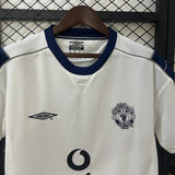 Manchester United 2000/01 Away Jersey – Retro Version