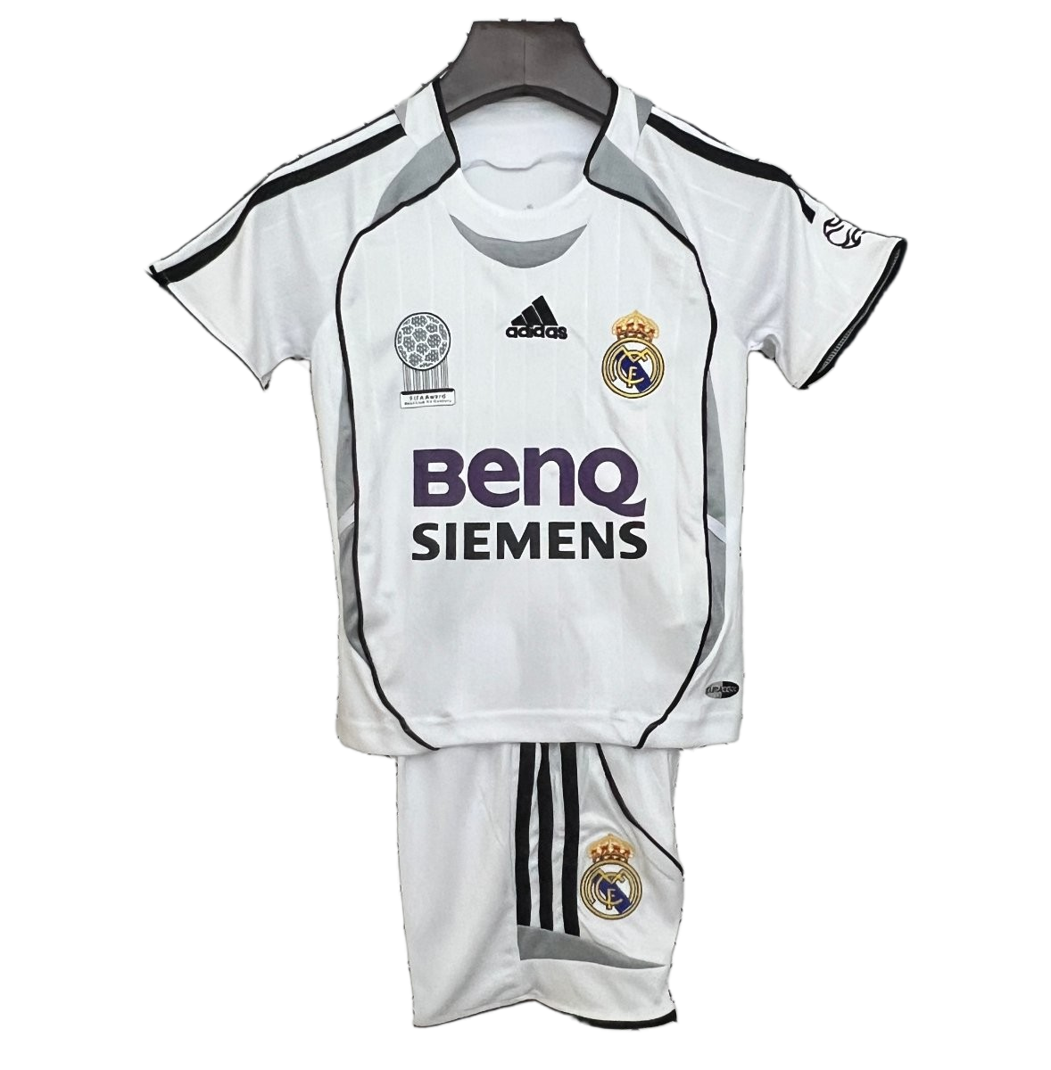 Real Madrid 2006/07 Home Kids Kit – Retro Version