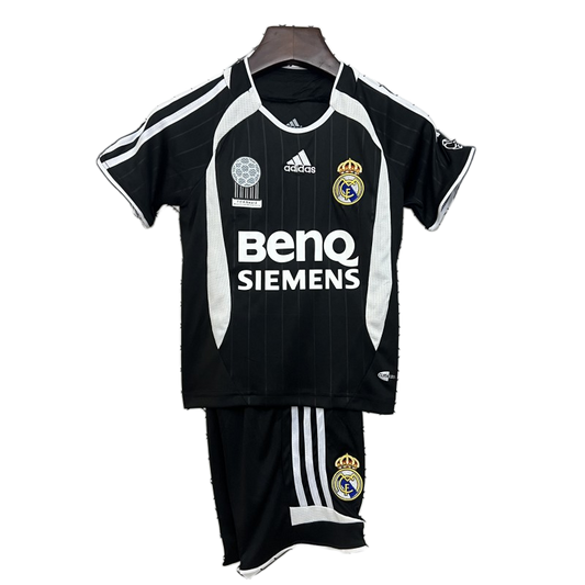 Real Madrid 2006/07 Away Kids Kit – Retro Version