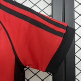 AC Milan 1998/99 Kit infantil principal – Versão retro