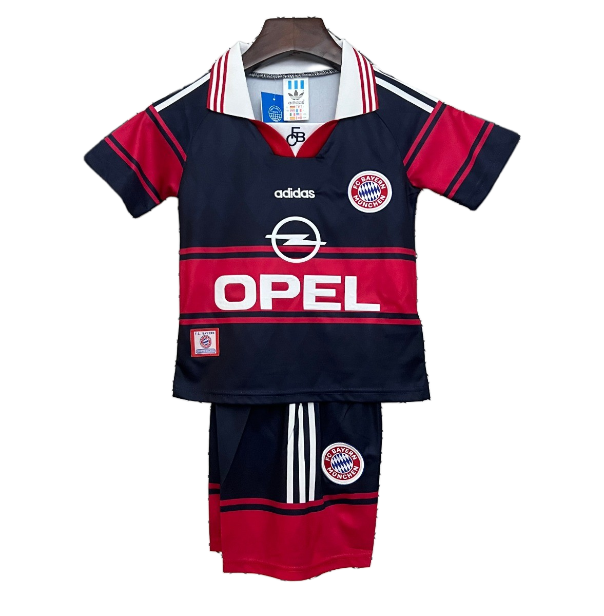 Bayern Munich 1997/99 Home Kids Kit – Retro Version