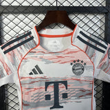 Bayern Munich 2025/26 Away Kids Kit