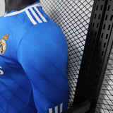 Real Madrid 2025/26 Terceira camisola – Versão jogador – Manga comprida – Azul