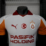 Galatasarays 2025/26 Away Jersey – Player Version