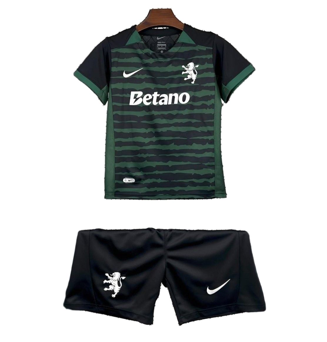 Sporting 2025/26 Goalkeeper Kids Kit