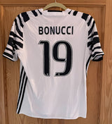 Juventus 2016/17 Third Jersey – Retro Version