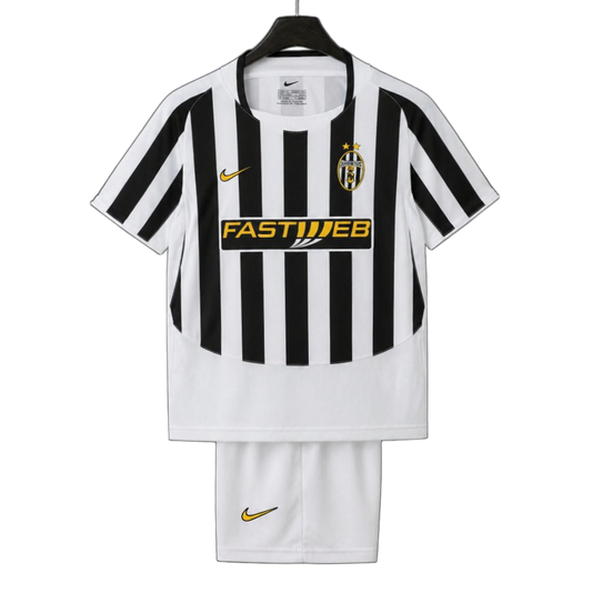 Juventus 2003/04 Home Kids Kit – Retro Version