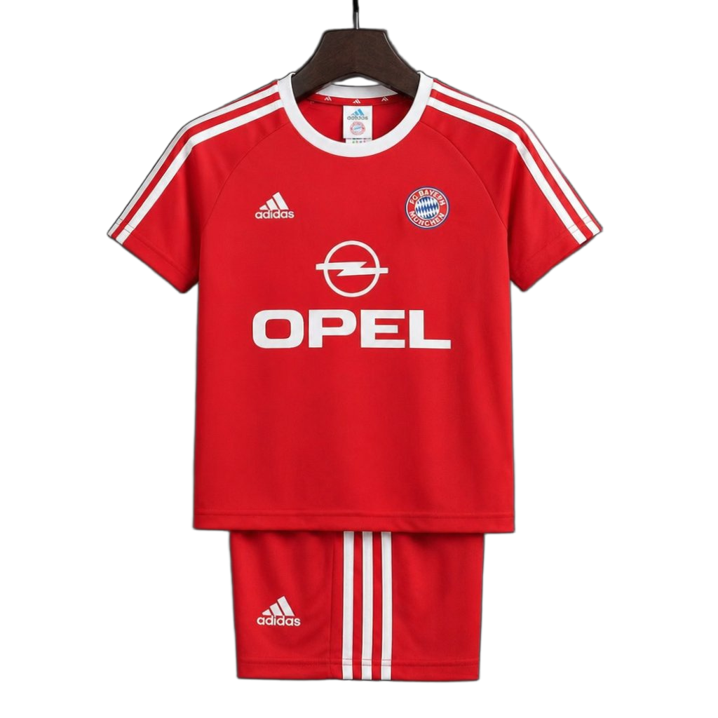 Bayern Munich 2001/02 Home Kids Kit – Retro Version