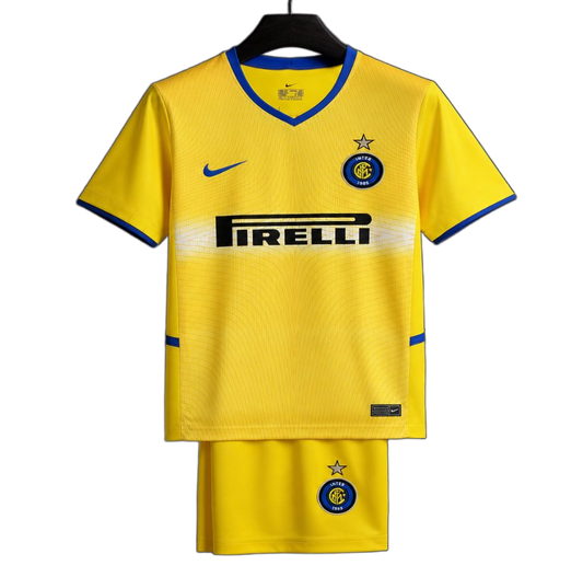 Inter Milan 2002/03 Away Kids Kit – Retro Version