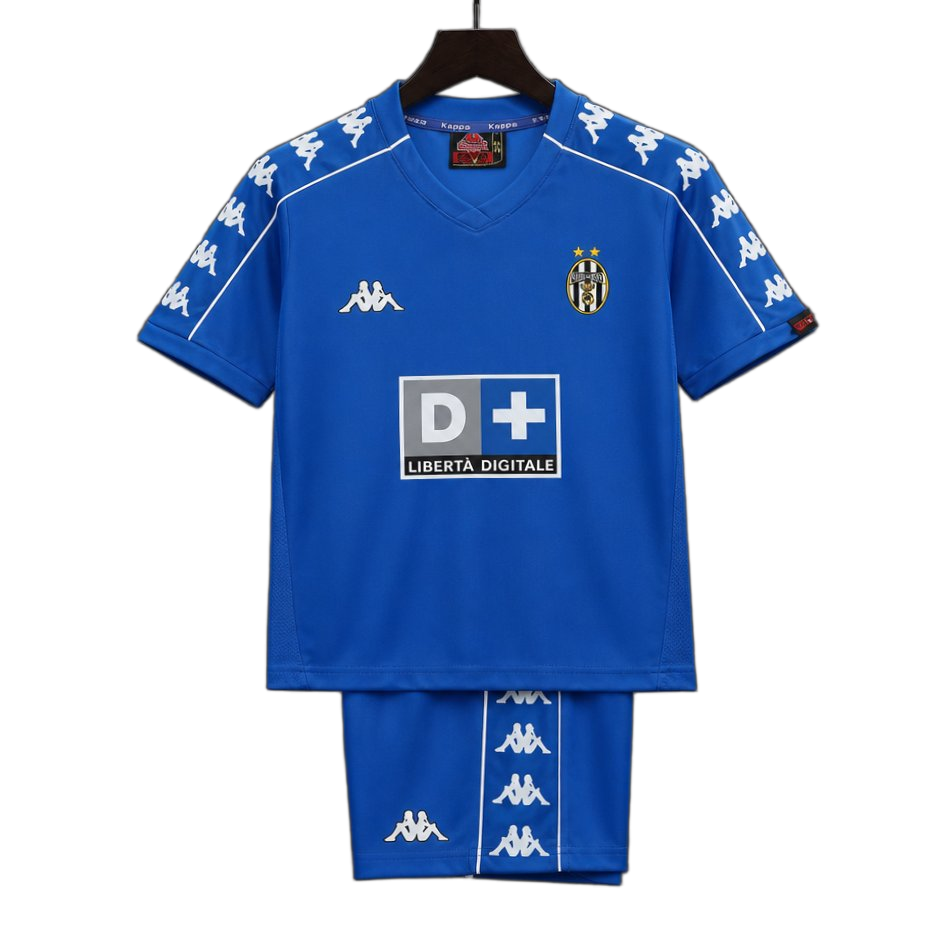 Juventus 1999/00 Away Kids Kit – Retro Version