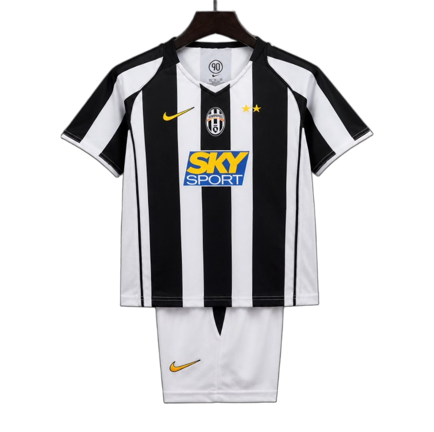 Juventus 2004/05 Home Kids Kit – Retro Version