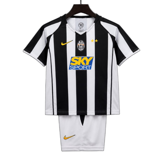 Juventus 2004/05 Home Kids Kit – Retro Version