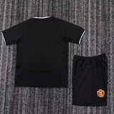 Manchester United 2003/04 Away Kids Kit – Retro Version