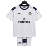 Manchester United 2000/01 Away Kids Kit – Retro Version