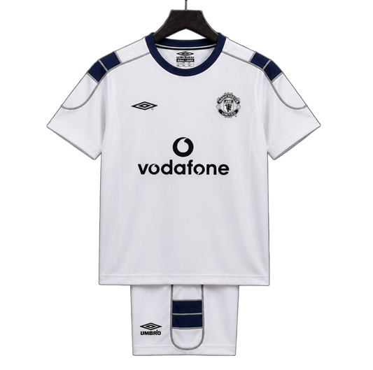 Manchester United 2000/01 Away Kids Kit – Retro Version