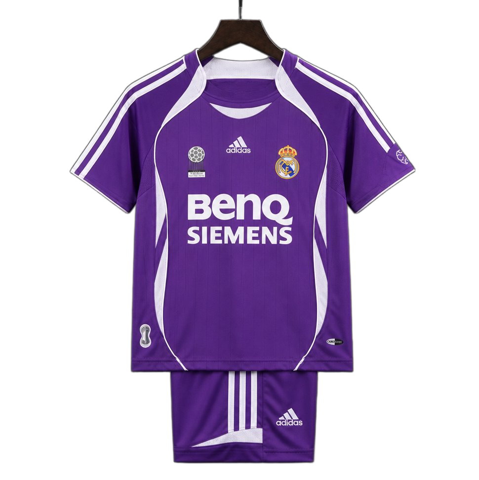 Real Madrid 2006/07 Away Kids Kit – Retro Version – Purple