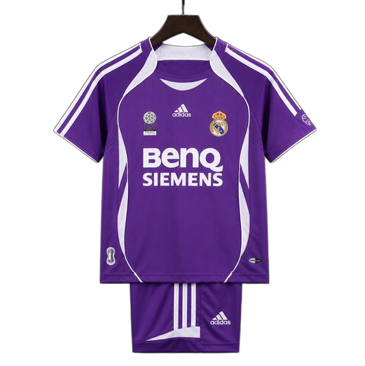 Real Madrid 2006/07 Away Kids Kit – Retro Version – Purple