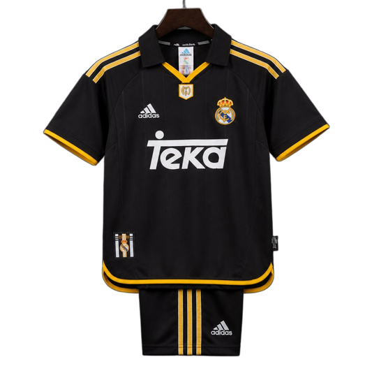 Real Madrid 1999/01 Away Kids Kit – Retro Version – Black