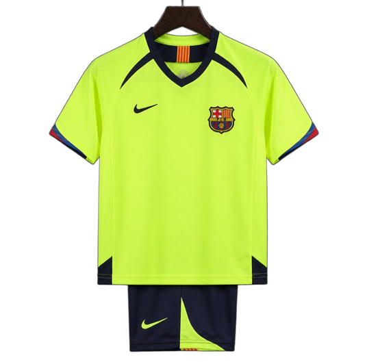 FC Barcelona 2005/06 Away Kids Kit – Retro Version