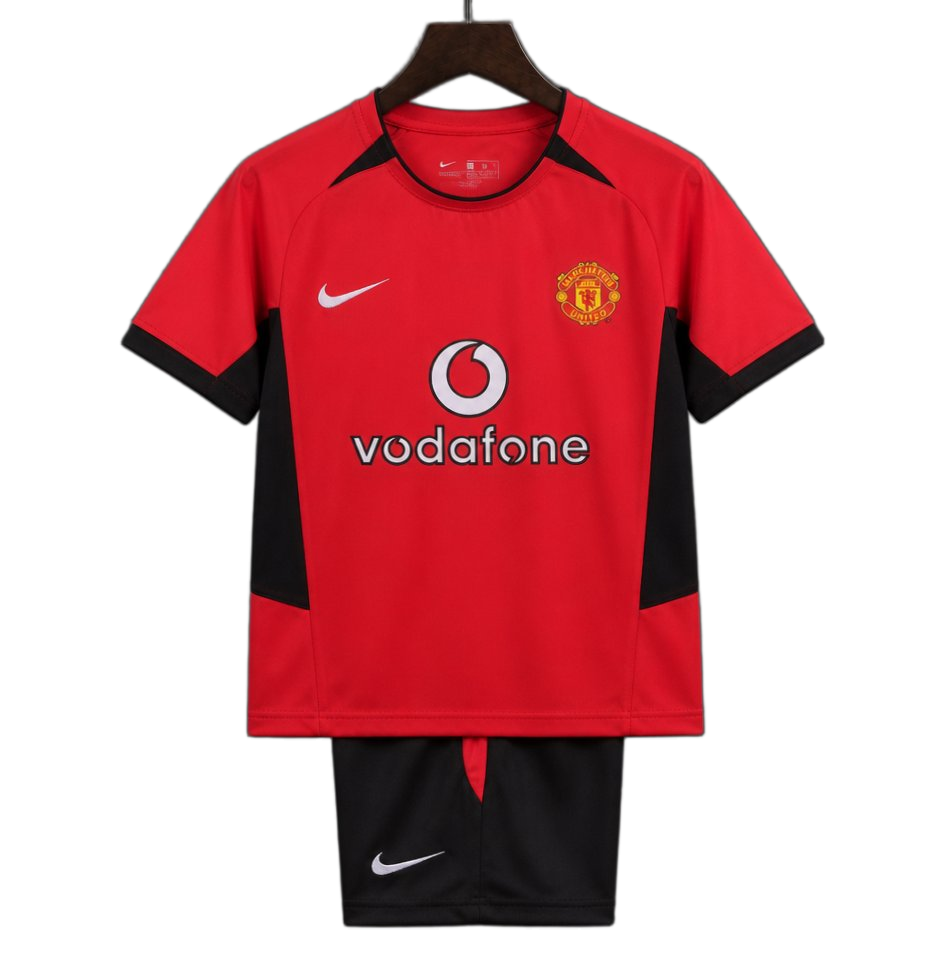 Manchester United 2002/04 Home Kids Kit – Retro Version