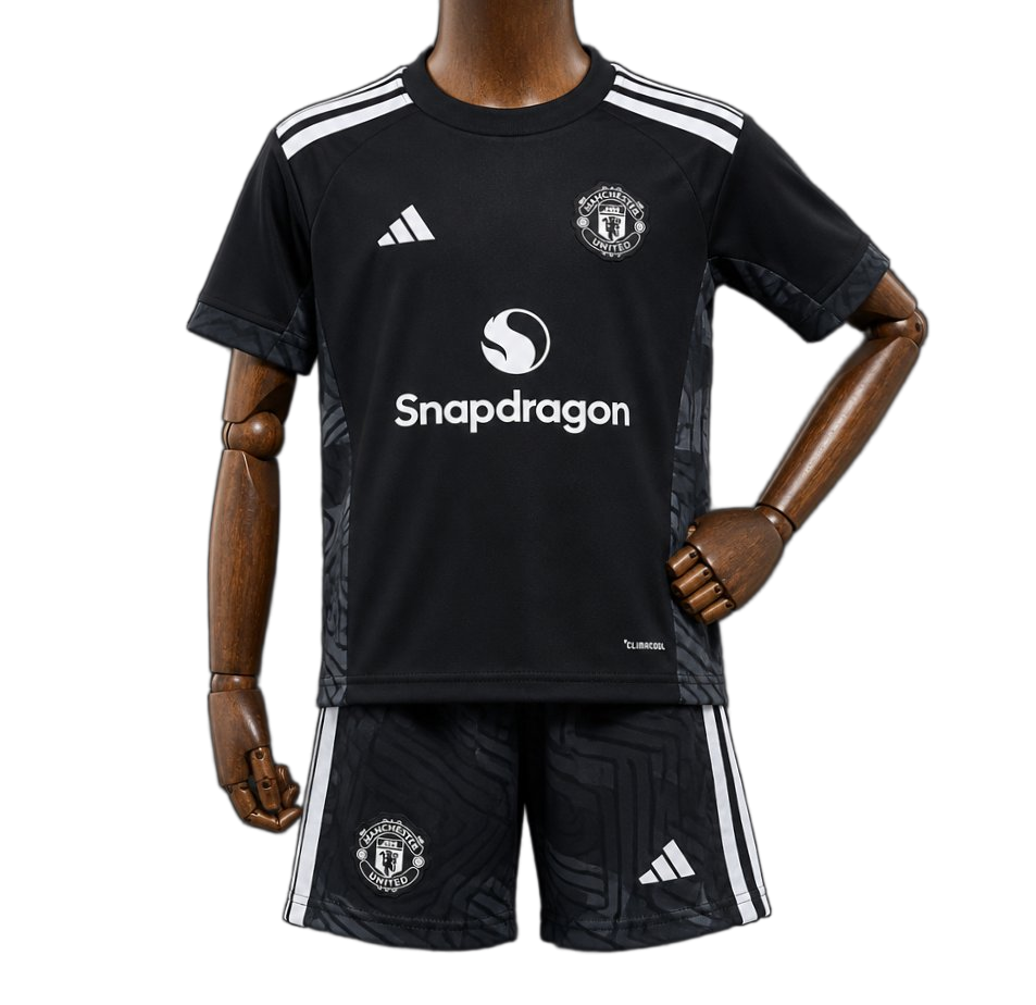 Manchester United 2026/27 Goalkeeper Kids Kit – Black/White