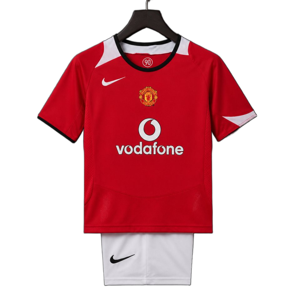 Manchester United 2005/06 Home Kids Kit – Retro Version