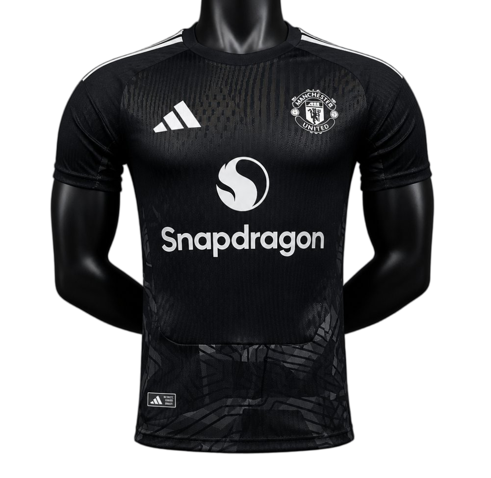Manchester United 2026/27 Goalkeeper Jersey – Player Version – Black