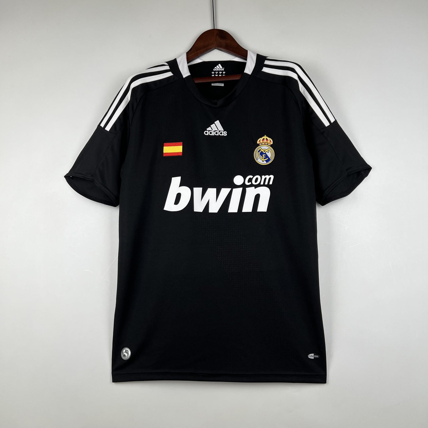 Real Madrid 2008/09 Away Retro Jersey