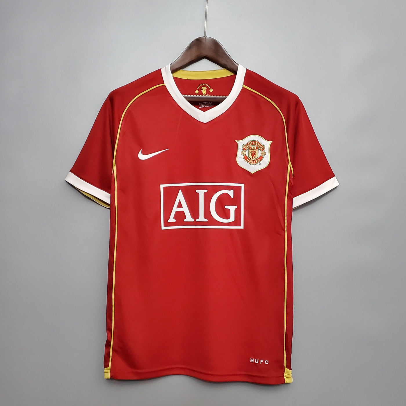 Manchester United 2006/07 Home Retro Jersey