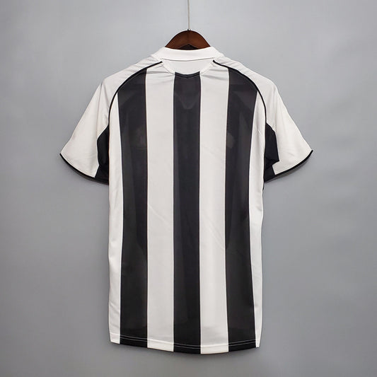 Newcastle 2005/06 Home Retro Jersey