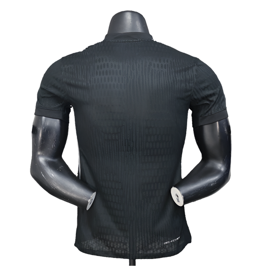 Paris Saint-Germain 2025/26 Black Goalkeeper Jersey - Player Version