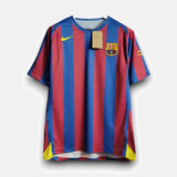 Barcelona 2006/07 Home Retro Jersey - Ronaldinho #10