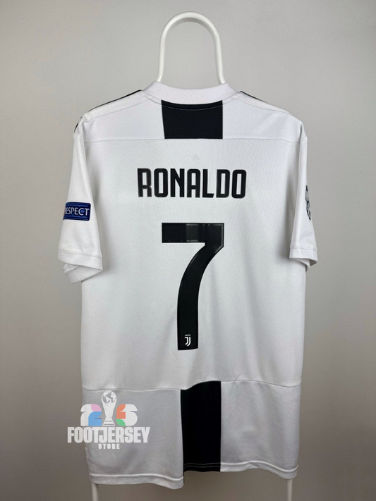 Juventus 2018/19 Home Jersey - Cristiano Ronaldo